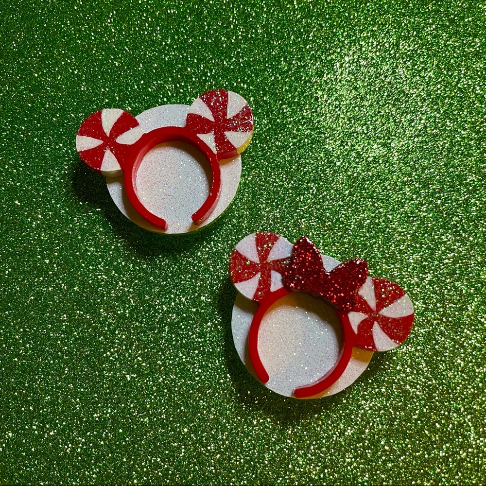 Set of 2 Resin Peppermint Candy Minnie Mickey Mouse Ears Magnets